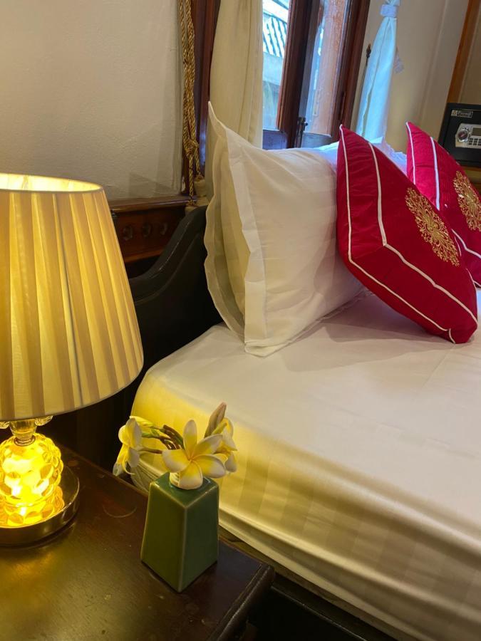 Golden Lotus Boutique Hotel لوانغ برابانغ المظهر الخارجي الصورة