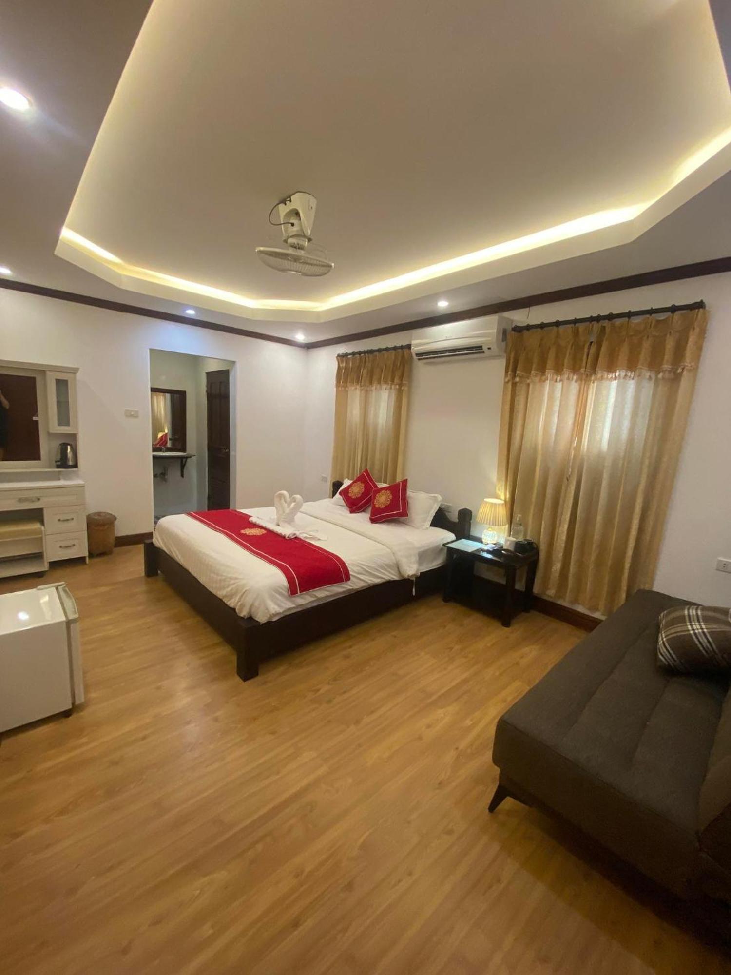 Golden Lotus Boutique Hotel لوانغ برابانغ المظهر الخارجي الصورة