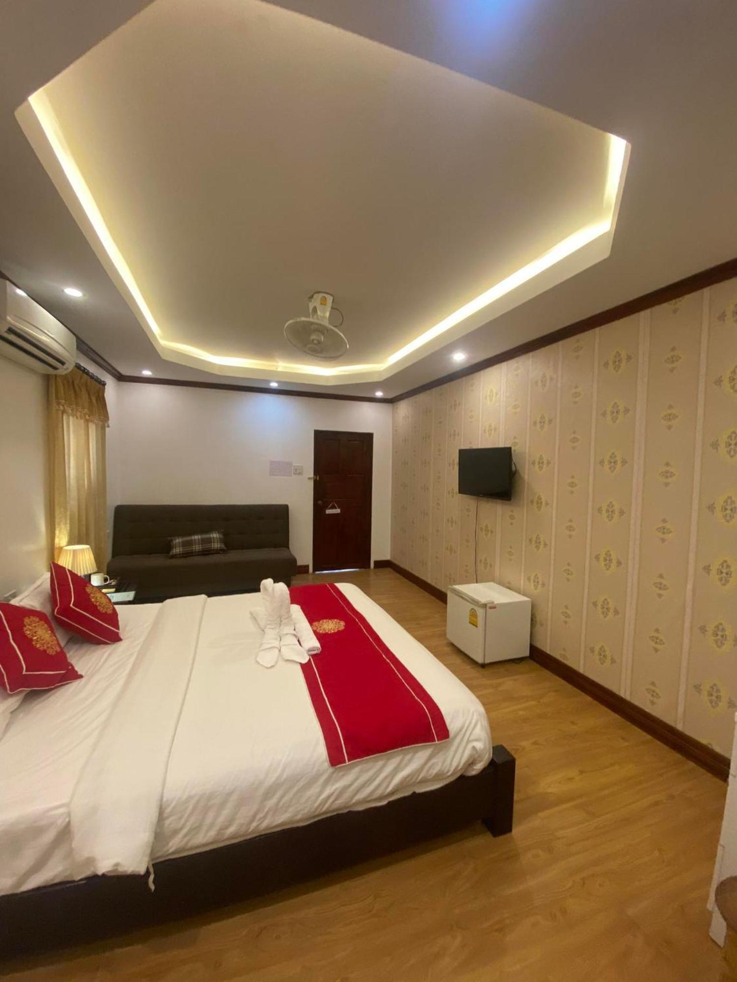 Golden Lotus Boutique Hotel لوانغ برابانغ المظهر الخارجي الصورة