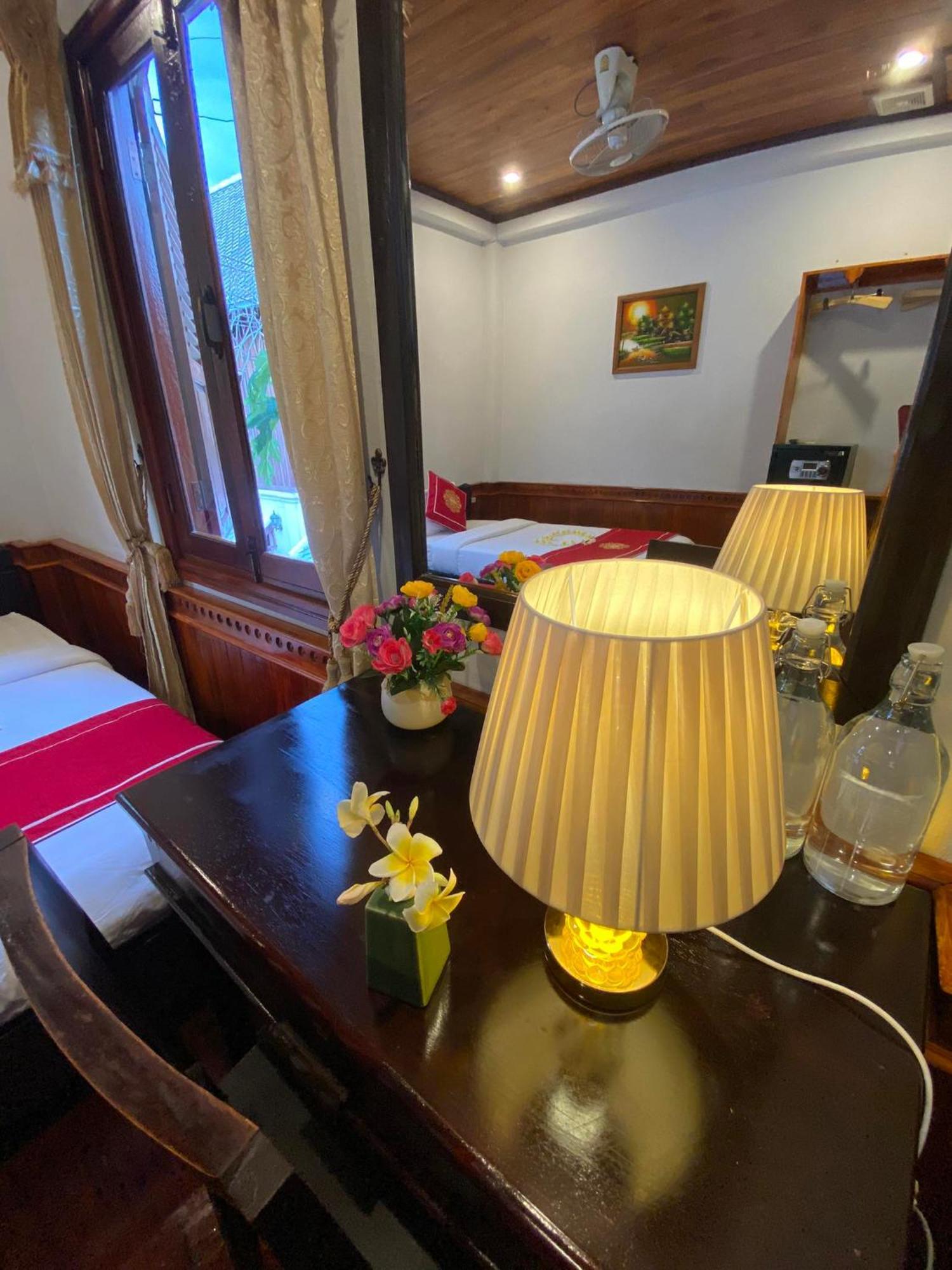 Golden Lotus Boutique Hotel لوانغ برابانغ المظهر الخارجي الصورة