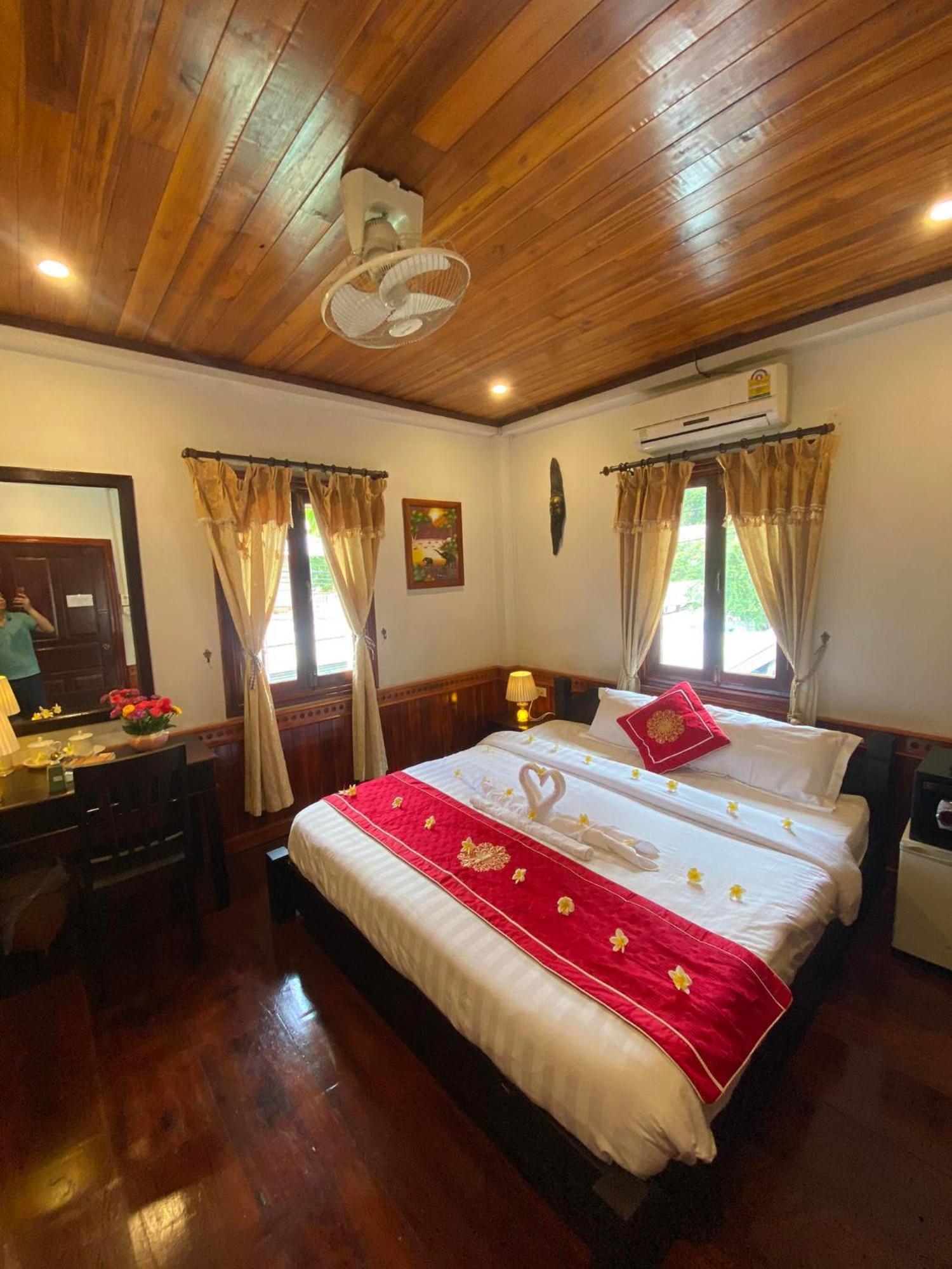 Golden Lotus Boutique Hotel لوانغ برابانغ المظهر الخارجي الصورة