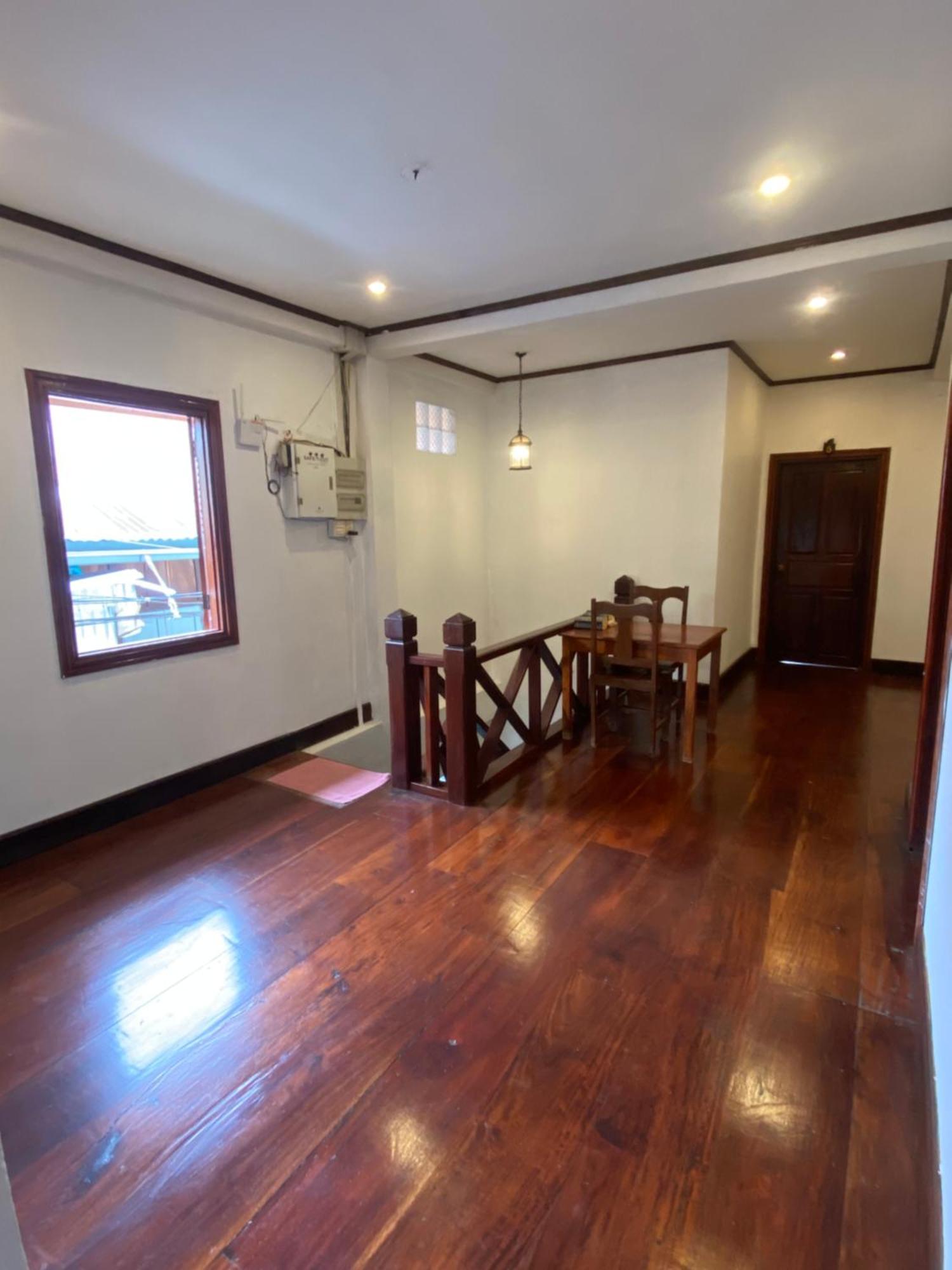Golden Lotus Boutique Hotel لوانغ برابانغ المظهر الخارجي الصورة