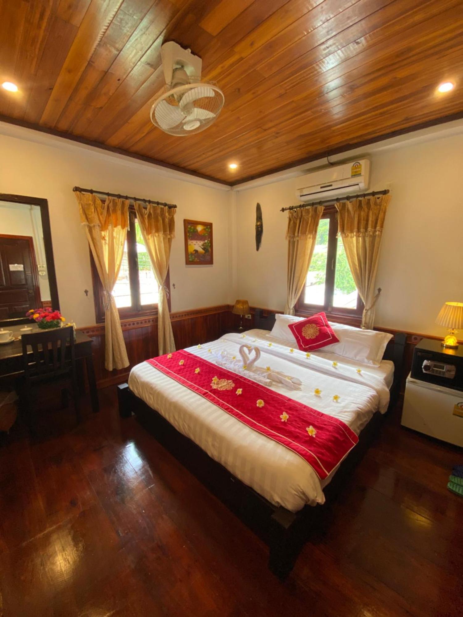 Golden Lotus Boutique Hotel لوانغ برابانغ المظهر الخارجي الصورة