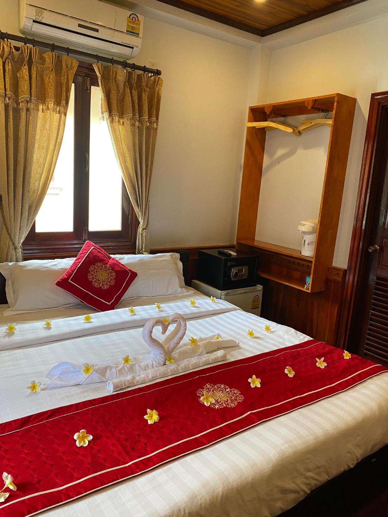 Golden Lotus Boutique Hotel لوانغ برابانغ المظهر الخارجي الصورة